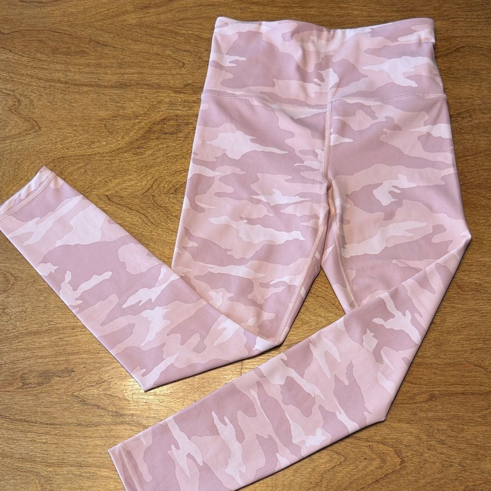 Athleta Elation Camo 7/8 Tight Leggings